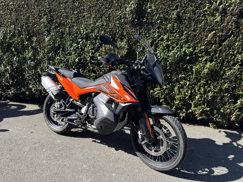 890 Adventure