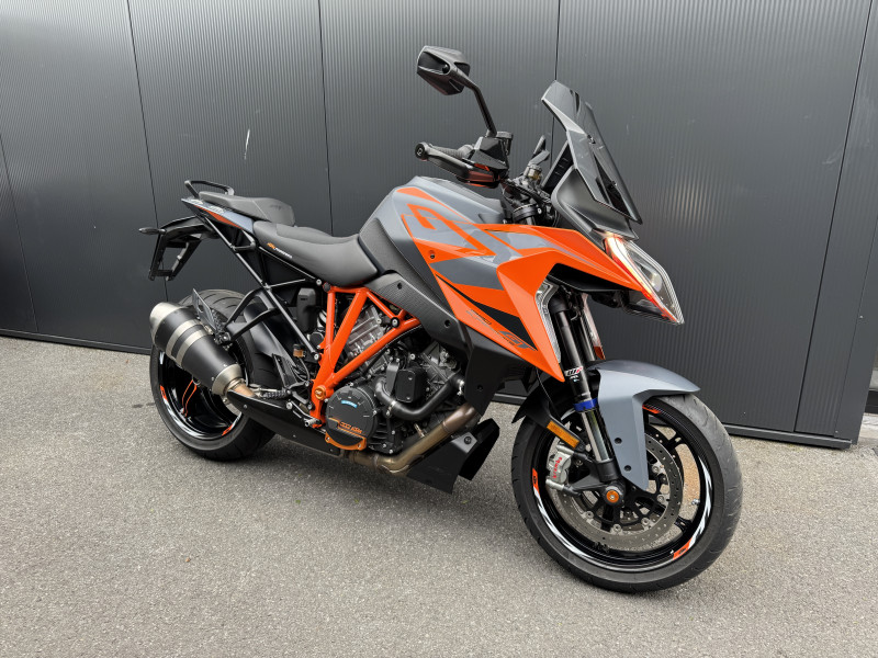 1290 SUPER DUKE GT