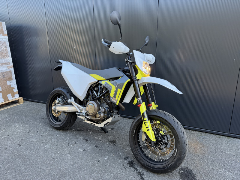 701 SUPERMOTO