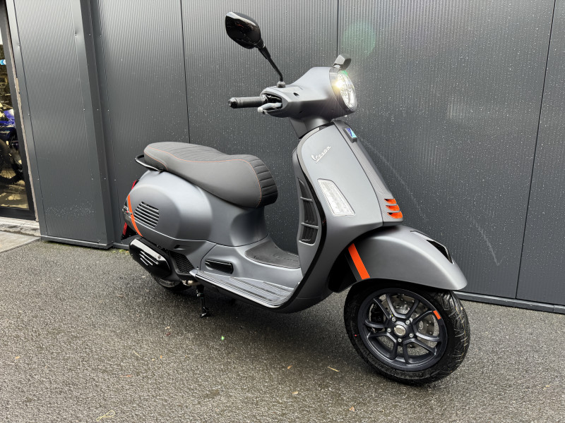 Vespa GTS Super Sport 125