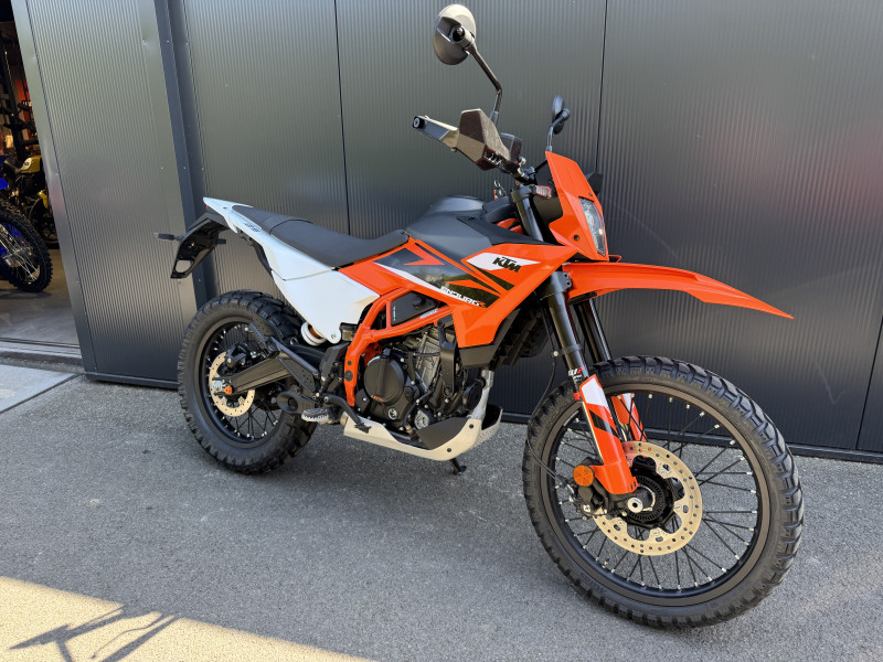 125 Enduro R