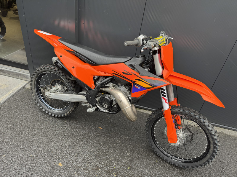 125 SX
